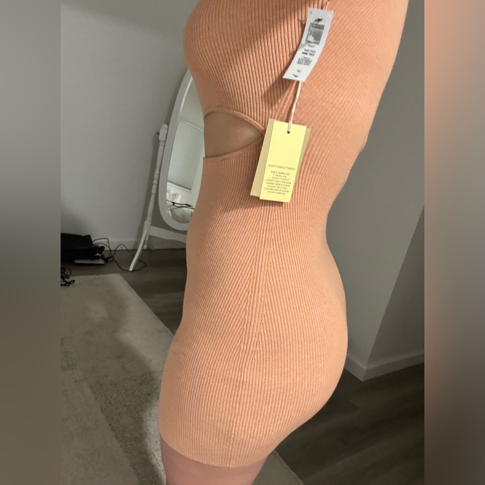 ARITZIA Cut out knit dress peach